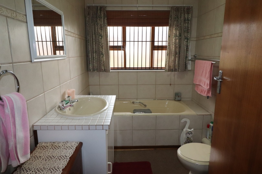 3 Bedroom Property for Sale in Heuwelsig Free State